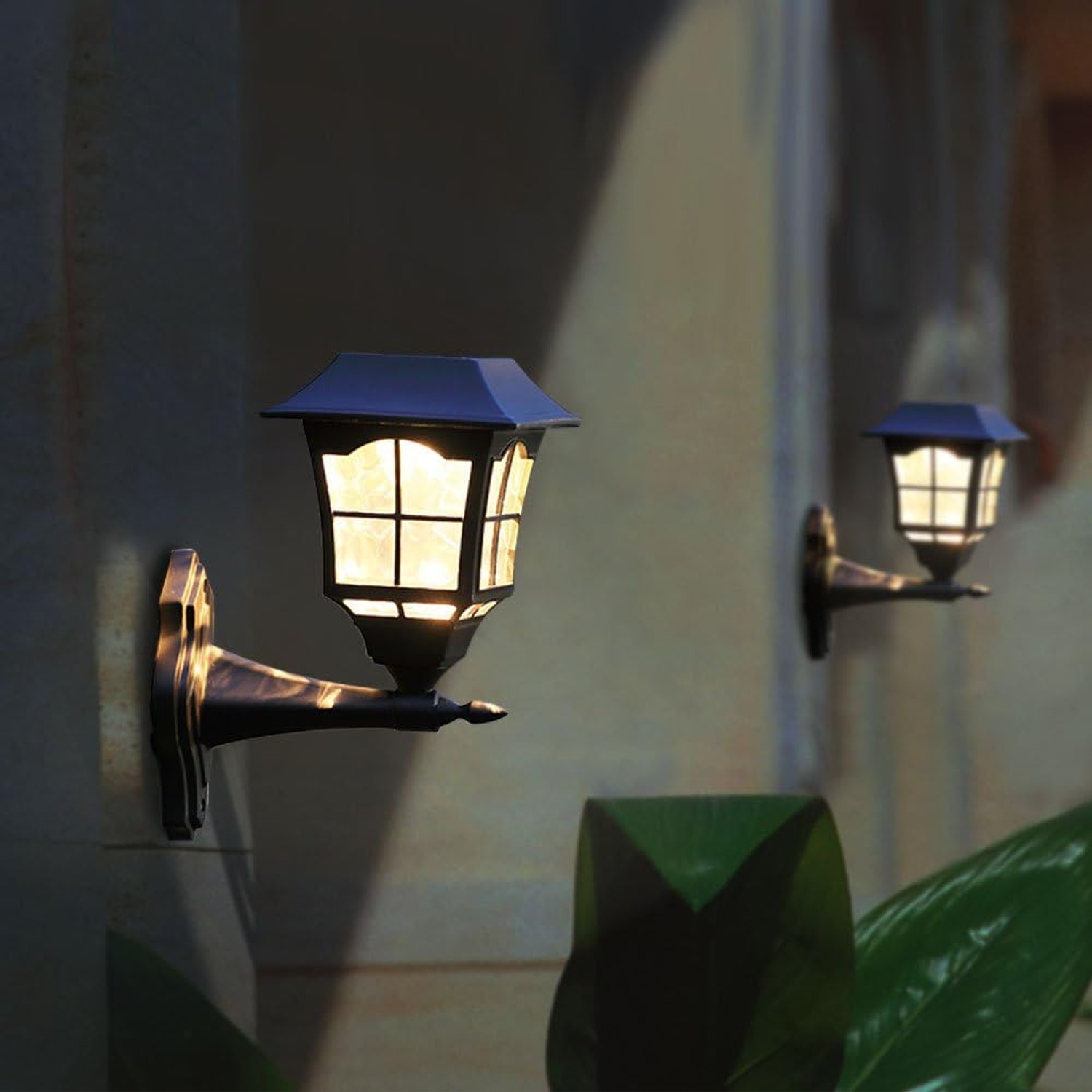 MAGGIFT Solar Wall Lantern 4 Pack: image 5